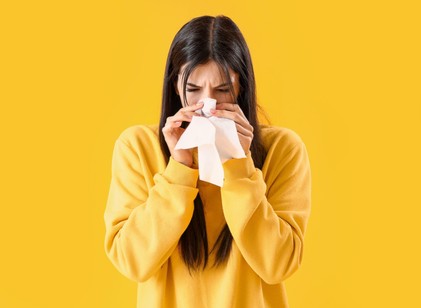 Férgeket tüsszentett ki az orrából a nő – egy eset még az orvosokat is sokkolta című cikk nyitóképe