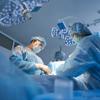 Tényleg felébredhet műtét közben? Valóban olyan, mint a filmekben? című cikk nyitóképe