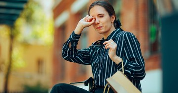 Viszkető, könnyező szem tavasszal? Ezek segíthetnek enyhíteni a tüneteket