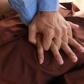 Honnan tudhatja, hogy valakinek azonnal újraélesztésre van szüksége? című cikk nyitóképe