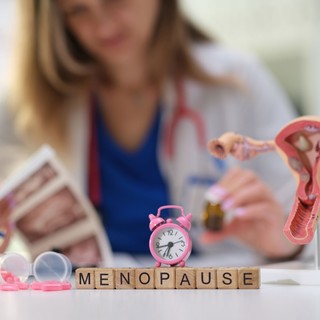 Nagy bajt jelezhet az, ha vérzést tapasztal menopauza után című cikk nyitóképe