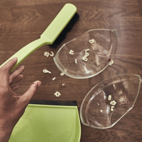 Folyton kiesnek a dolgok a kezéből? Sokan csak legyintenek rá, pedig egy súlyos betegség jele is lehet című cikk nyitóképe