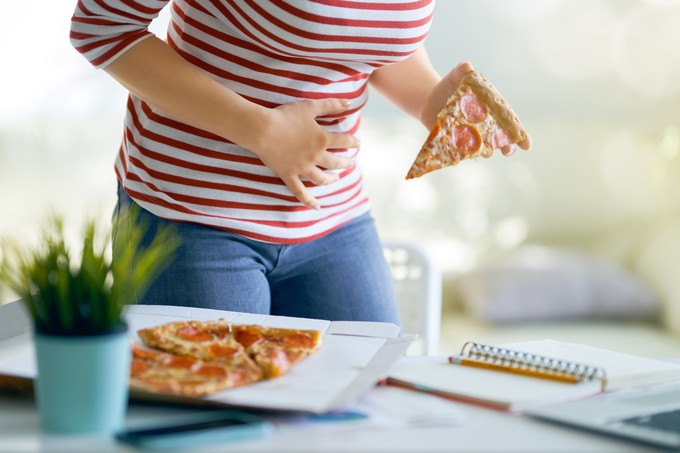 Gyomorégés enyhítése otthon: ezeket a házi praktikákat próbálja ki! című cikk nyitóképe