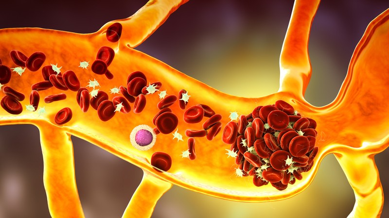 Ha ezt a 3 tünetet egyszerre érzi, ne halogasson, rögtön hívjon mentőt!