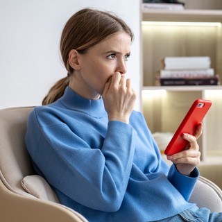 Mi az a nomofóbia? Amikor a telefon nélkül nem tudunk élni című cikk nyitóképe