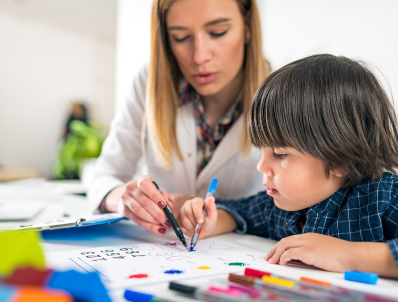 gyermek, pszichológia, fejlesztés, sni