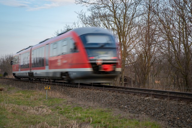 Halálos gázolás miatt késnek a vonatok a Budapest-Hatvan-Miskolc vonalon