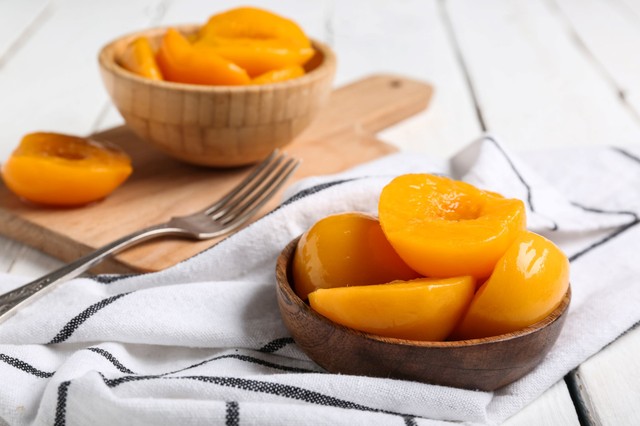 Vajon mennyi vitamint tartalmaznak a konzerv gyümölcsök? 