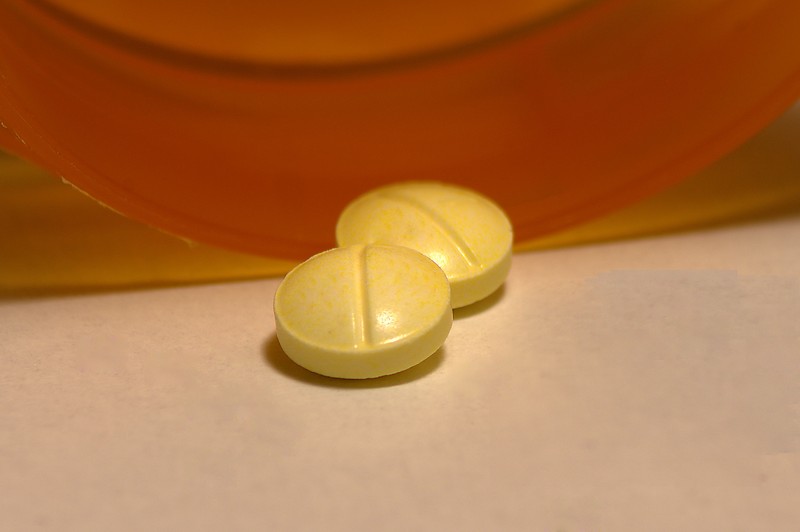 Megtagadták az életmentő gyógyszert egy 14 éves lánytól, mert az művi vetélésre is alkalmas