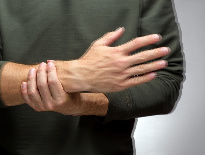 kézremegés oka Parkinson-kór pajzsmirigy 