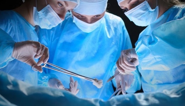 Csípőprotézis-műtét: így zajlik a beavatkozás