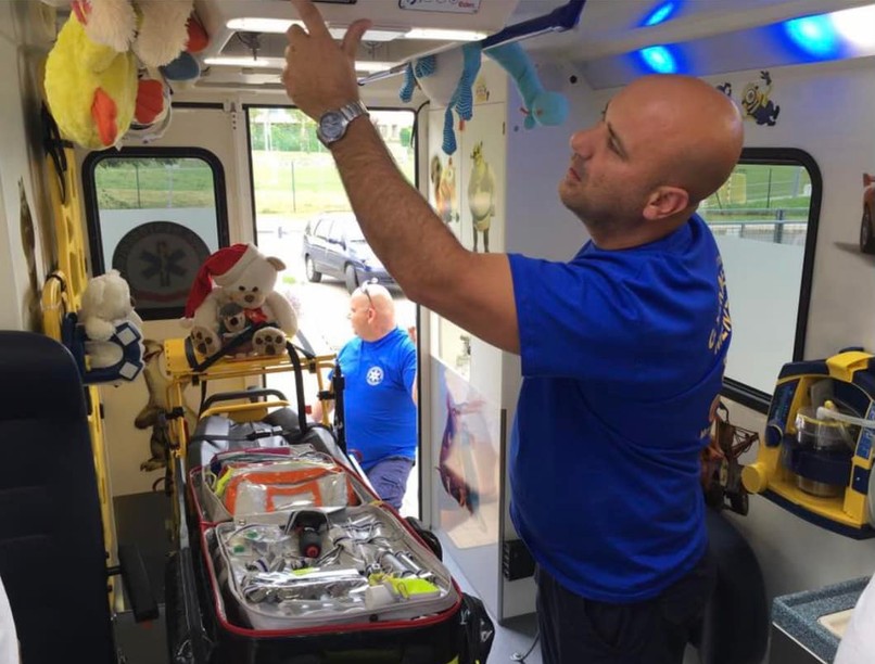 kisbaba, mentő, újraélesztés, Budapest, légzésfigyelő