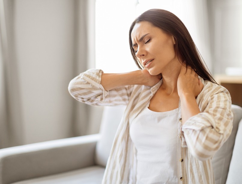 fejfájás nyaki merevség oka kezelése