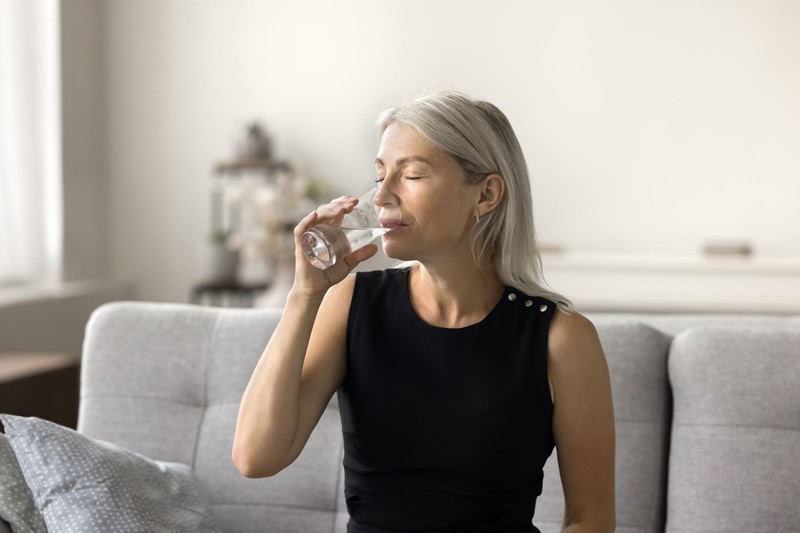 Öt reggeli rutin, amely felgyorsítja a zsírégetést 50 év felett