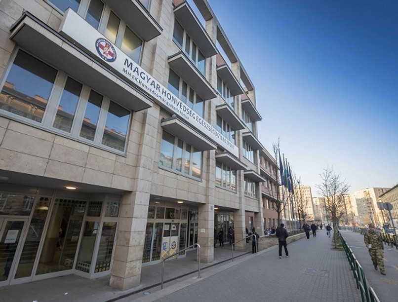 észak-macedóniai tűzeset beteg vette Honvédkórház