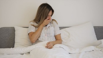 Köhögés csillapítása éjszaka: mi a jó száraz köhögés ellen?