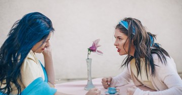  5 jel, hogy nem tud határt húzni 