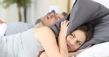 Gyakori fejfájás, nem múló fáradtság - ezt a betegséget jelzik