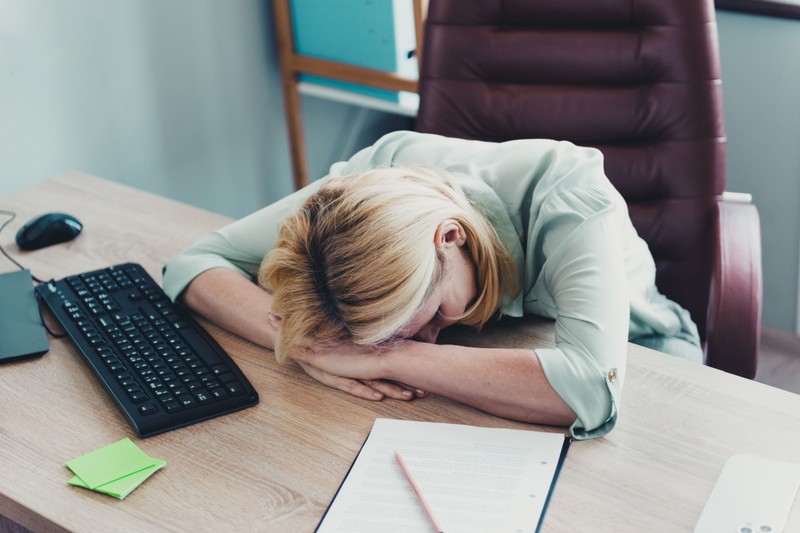 Egész nap csak ásítozik? Ez a 7 ok áll a leggyakrabban a krónikus fáradtság hátterében