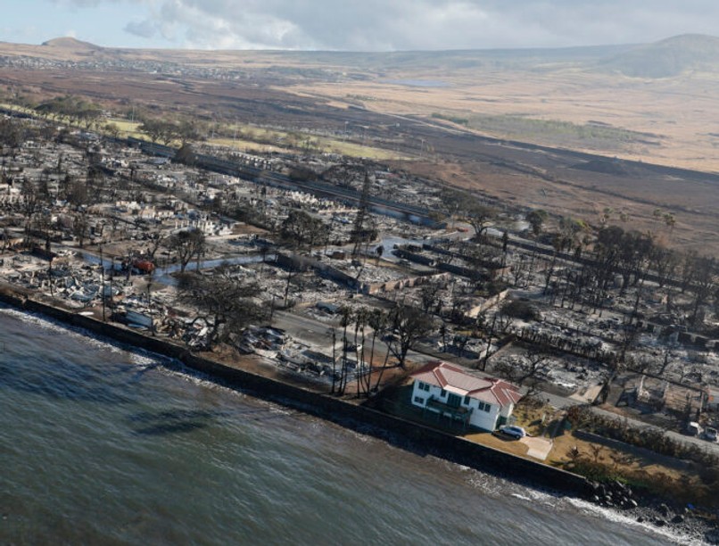 Hawaii  maui tűzvész pusztító erdőtüz tűzvész megmenekült ház