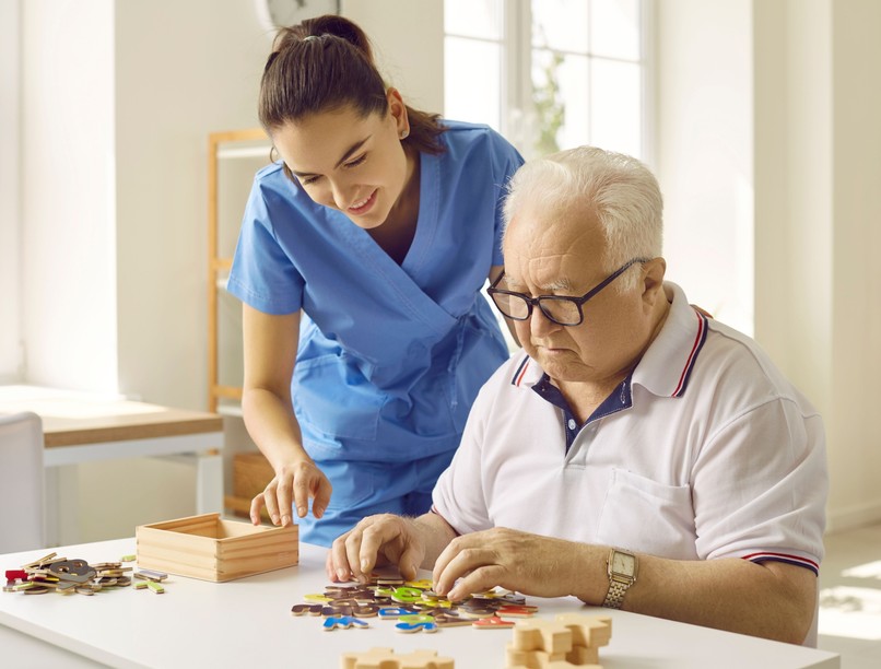 demencia felügyelet otthon mikor