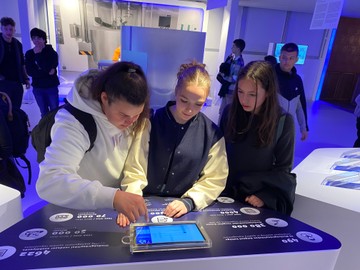 21 nő mentorprogram 2026: elindult a jelentkezés az egészségügyi pályák iránt érdeklődőközépiskolások számára, február 15-ig lehet jelentkezni.