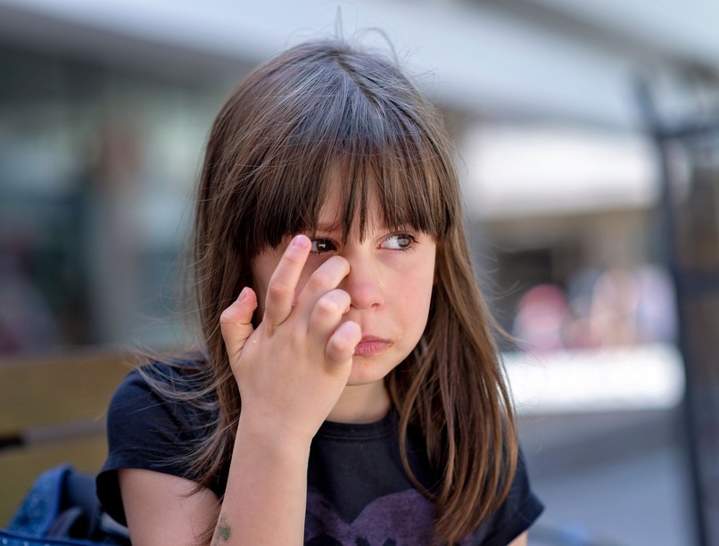 orvos válaszol könnyezés jobb szem miért