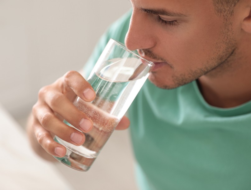 víz, magas vérnyomás, szívbetegség, szívinfarktus, stroke