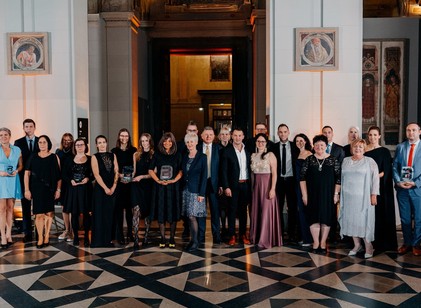 Egészségért Díj: szülőszobai eseménynapló, gyógyító kert és traumatudatos felnőttképzési rendszer is van a nyertesek között című cikk nyitóképe