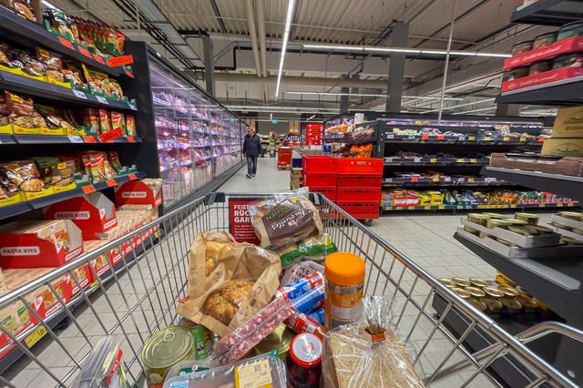 NKFH-NAV: közös akciót szerveztek az élelmiszerhamisítási ellen