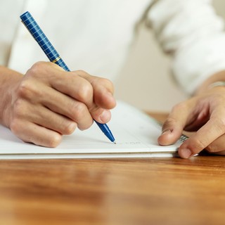 Firkák a papír szélén: mit üzennek a különböző vonalak és formák? című cikk nyitóképe