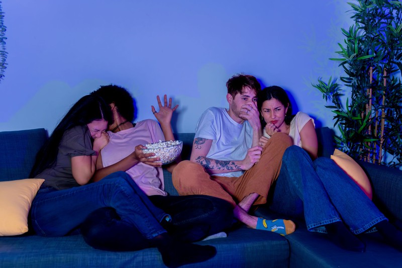 Horrorfilmek, szellemkastélyok, hullámvasút – Miért szeretünk borzongani?