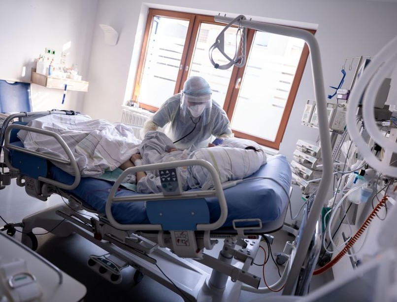 koronavírus, covid, intenzív, kórház, covid intenzív