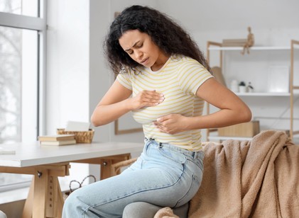26 évesen csomót talált a mellében – mellrákot diagnosztizáltak nála, pedig túl fiatalnak tartották hozzá című cikk nyitóképe