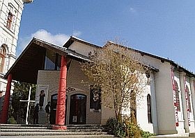 Drogok és függőség - kísérleti színház a Bárkában