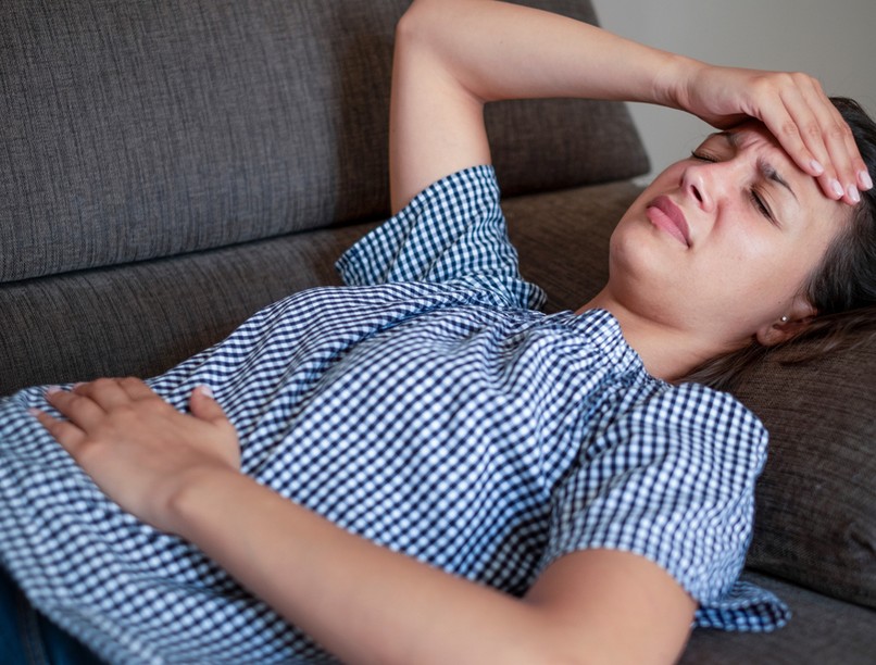 omikron, variáns, tünetei, koronavírus, fertőzés, hasmenés, hányás, émelygés