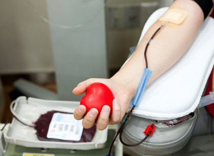 Vért adni nemcsak hőstett, a szervezetének is jót tehet – De vajon van árnyoldala is? című cikk nyitóképe