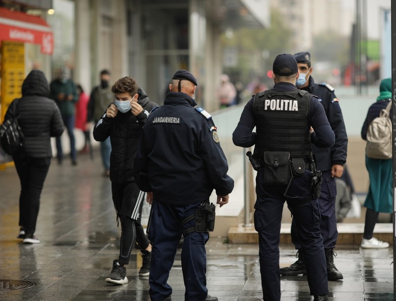 koronavírus, vészhelyzet, Románia, fertőzöttek