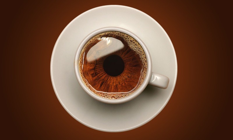 Szemszárazság ellen kávéval: a koffein lehet a megoldás?