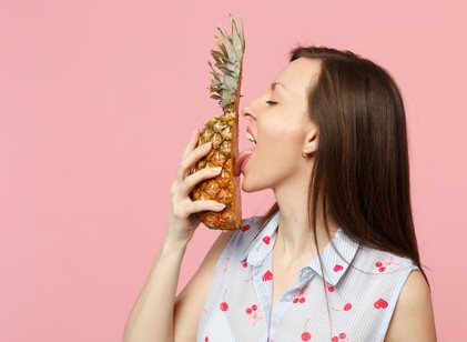 Tényleg azért csíp a friss ananász, mert elkezdi lebontani a nyelvét? című cikk nyitóképe