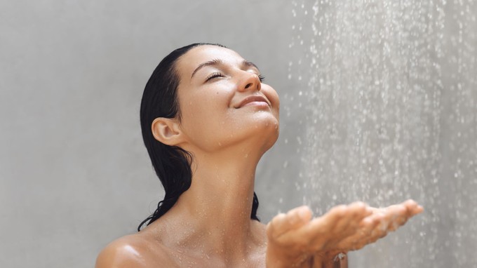 Három apró lépés zuhanyzás előtt, melyet sokan kihagynak, pedig igen fontos lenne című cikk nyitóképe