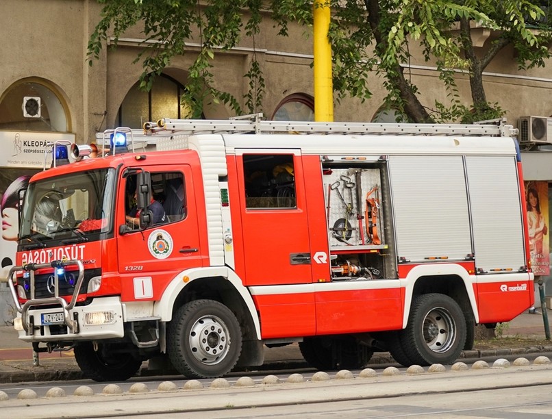 tűzoltó, mentő, robbanás, borsod, Alsózsolca