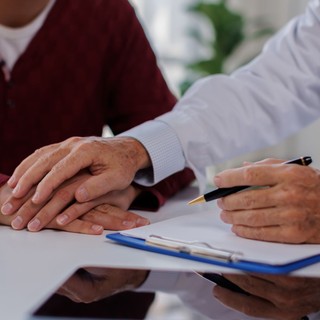 Mégis hatásos a véralvadásgátló az Alzheimer-kór ellen? Ezt mutatják a vizsgálatok című cikk nyitóképe