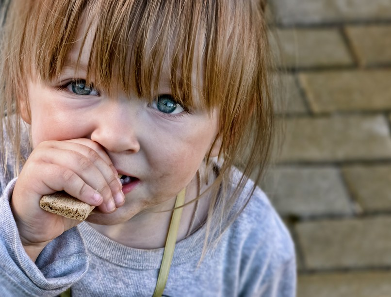 gyerek, éhezés, magyarország, adomány