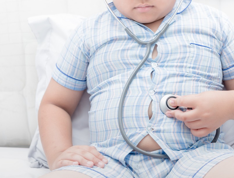 túlsúly, obezitás, pandémia, koronavírus, karantén, gyermek, táplálkozás, hízás