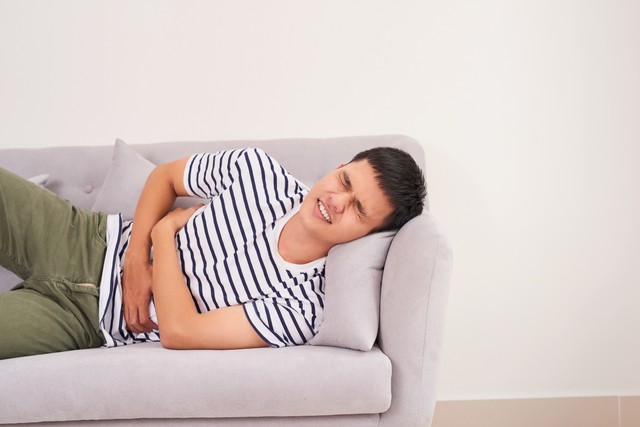 Mozdulni sem tudtak a férfiak a menstruációs fájdalom miatt