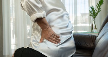  Folyton csak az egyik oldalon fáj a dereka? Ebből tudhatja, ha tumor az oka 