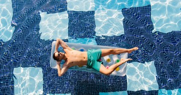 Kellemetlen panaszok strandolás után - így kerülheti el őket