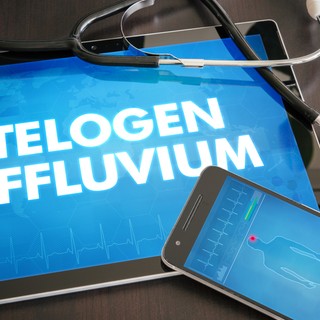 Telogén hajhullás (telogén effluvium) tünetei, vizsgálata és kezelése című cikk nyitóképe