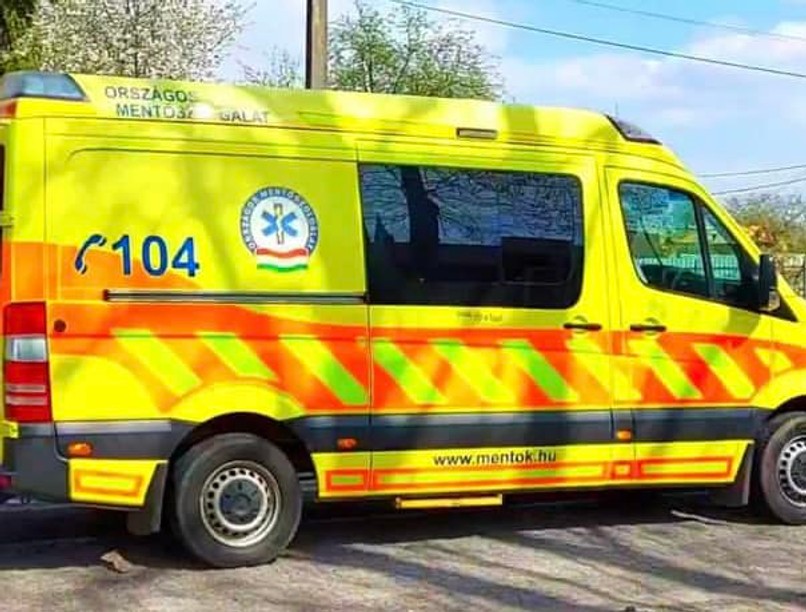 mentő, mentők, balatoncsicsó, tanárnő, újraélesztés